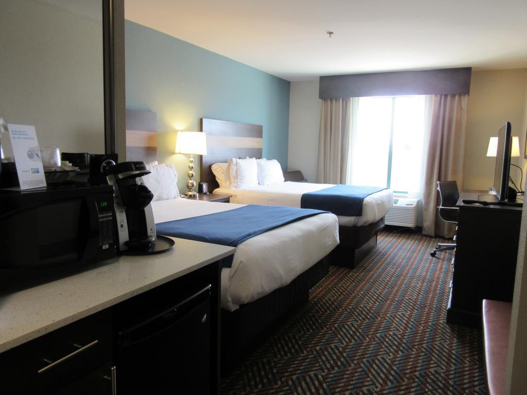 Holiday Inn Express Wichita South By Ihg Eksteriør billede